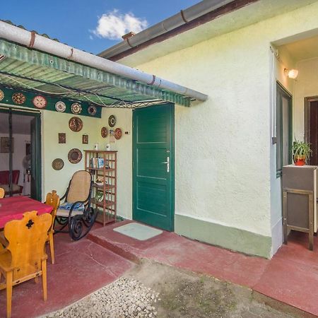 Apartman Kuckoval Lägenhet Balatonföldvár Exteriör bild