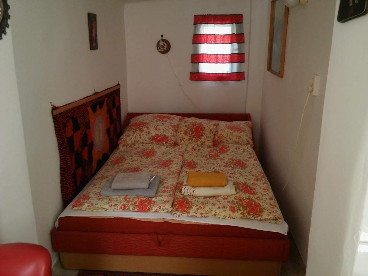 Apartman Kuckoval Lägenhet Balatonföldvár Exteriör bild